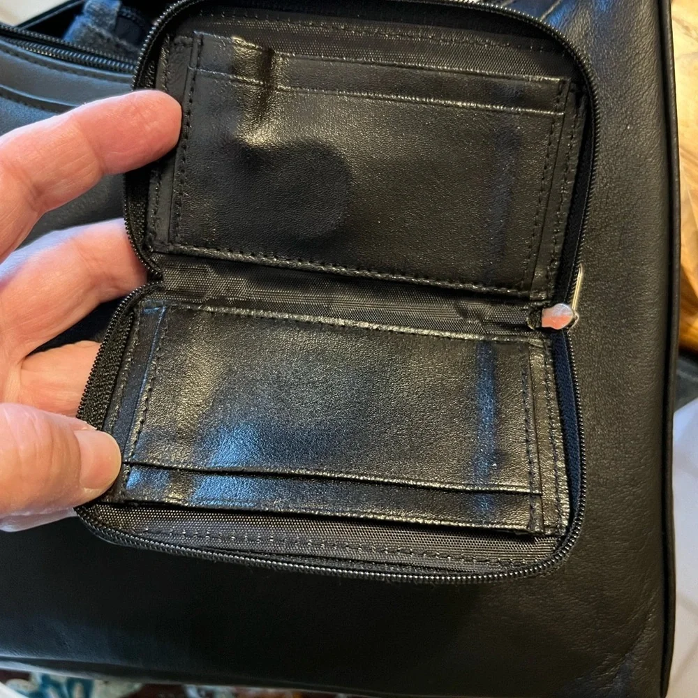 Aurielle Black Leather Shoulder Bag Handbag Card Case Key Chain 11.5x8.5